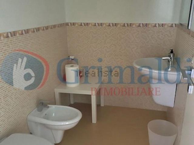 Locale Commerciale in vendita a Podere le Spiagge, Cenerente