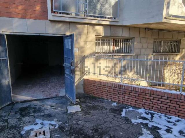 Locale Commerciale in vendita a Cicogna, San Lazzaro