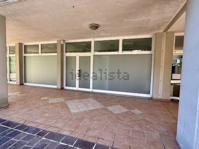 Locale Commerciale in vendita a Padova