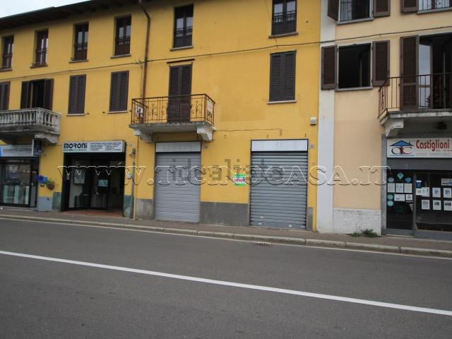 Locale Commerciale in vendita a Magenta, Lombardia