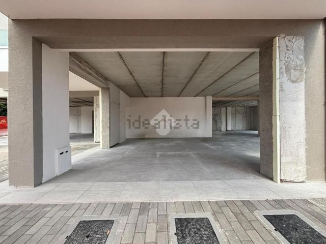 Locale Commerciale in vendita a Santa Teresa, Spoltore