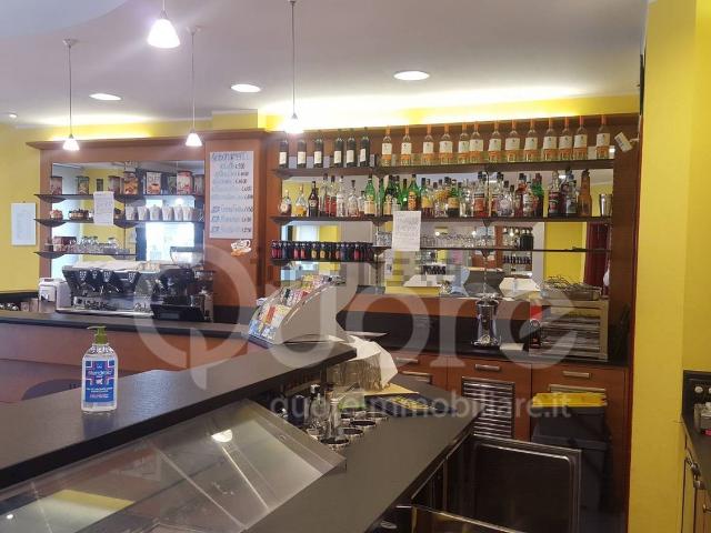 Locale Commerciale in vendita a Partidor, Reana Del Roiale