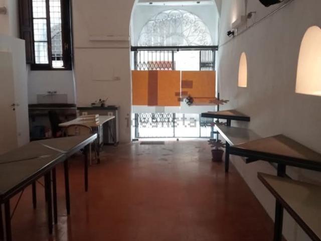 Locale Commerciale in vendita a Sferracavallo, Orvieto