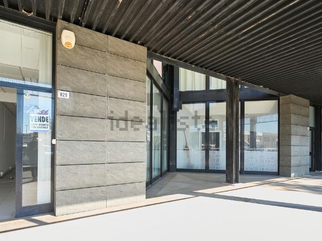 Locale Commerciale in vendita a Borgo Piave, Latina