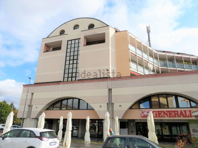 Locale Commerciale in vendita a Santa Rita, Piemonte
