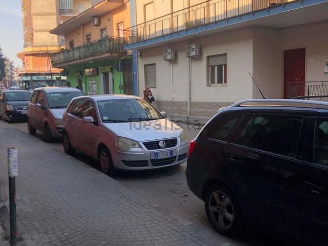 Locale Commerciale in vendita a Casalnuovo Di Napoli, Campania