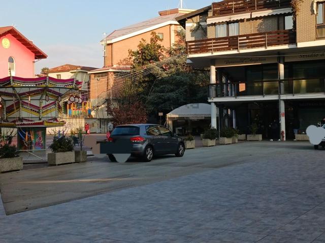 Locale Commerciale in vendita a Piemonte, Torino