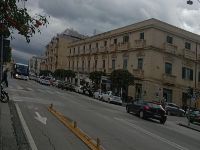 Locale Commerciale in vendita a IV Circoscrizione, Messina