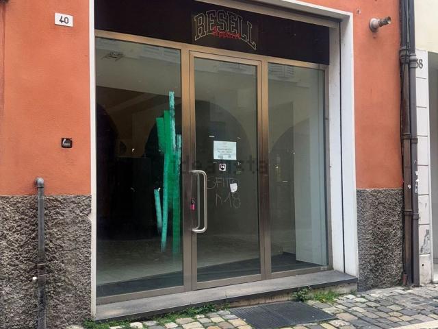 Locale Commerciale in vendita a Unione dei comuni Valle del Savio, Cesenà