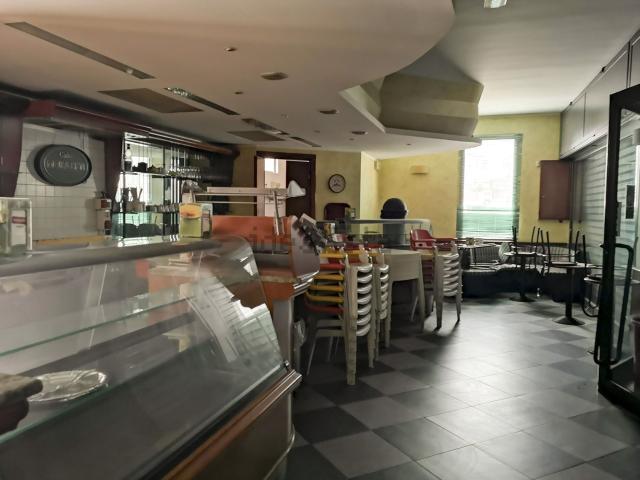 Locale Commerciale in vendita a Stampaxi/Stampace, Cagliari
