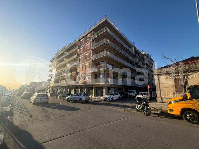 Locale Commerciale in vendita a III Circoscrizione, Messina