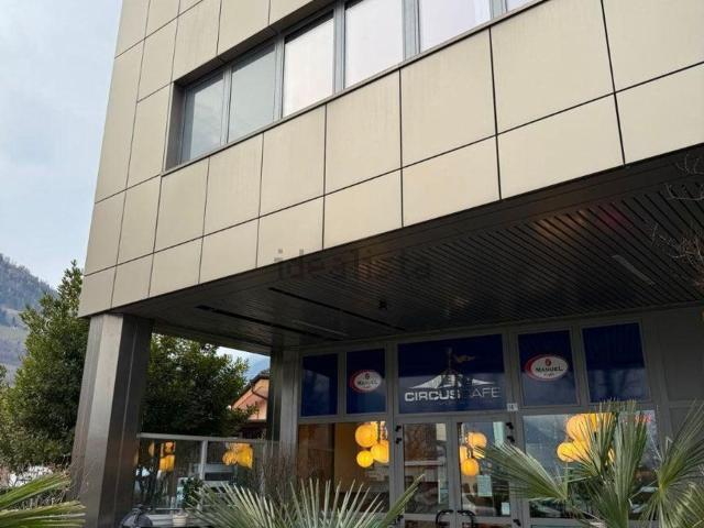Locale Commerciale in vendita a Burggrafenamt - Burgraviato, Merano - Meran