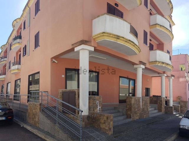 Locale Commerciale in vendita a Puglia, Lecce