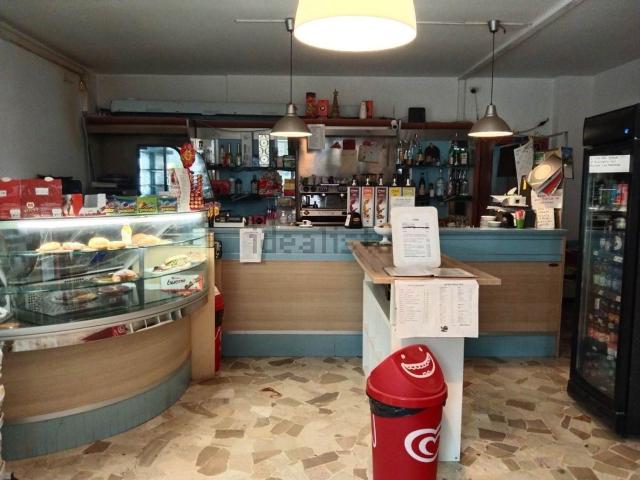Locale Commerciale in vendita a Crocetta-San Lazzaro-Modena Est, Modena