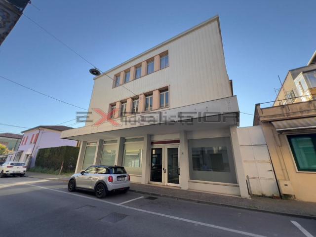 Locale Commerciale in vendita a San Giuseppe, Cavarzere