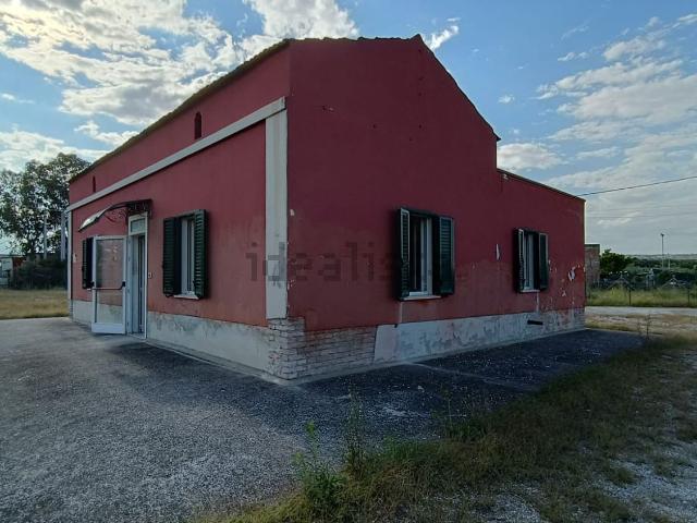 Locale Commerciale in vendita a Paglieta, Abruzzo