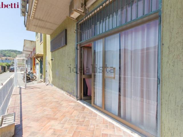 Locale Commerciale in vendita a Monte Argentario, Porto Santo Stefano