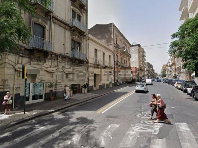 Locale Commerciale in vendita a Borgo-Sanzio, Catania