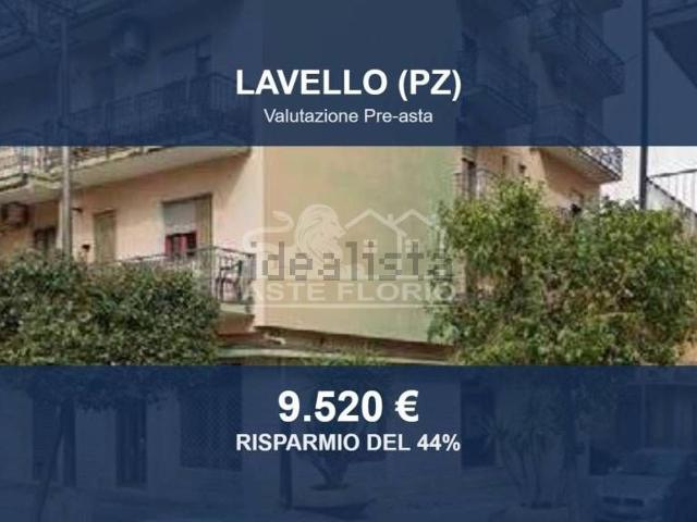 Locale Commerciale in vendita a Lavello, Potenza