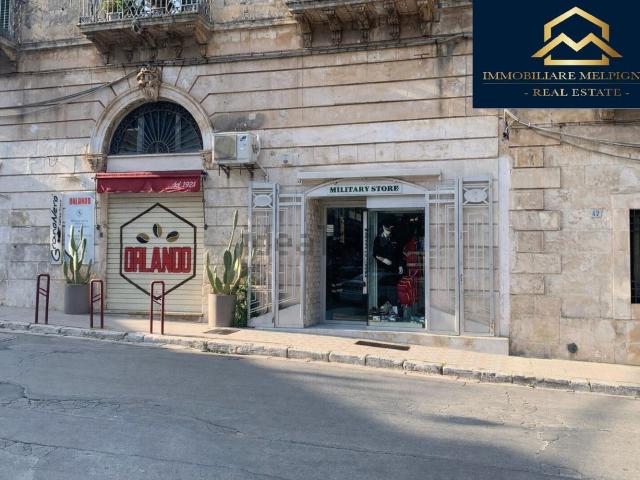 Locale Commerciale in vendita a Ostuni, Brindisi