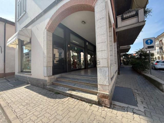 Locale Commerciale in vendita a Paullo, Lombardia