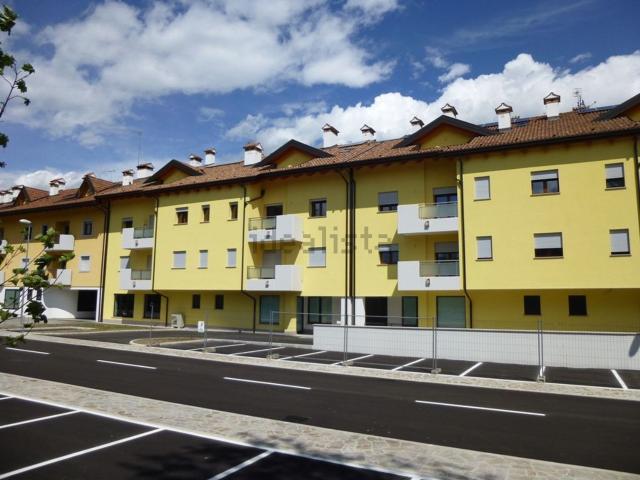 Locale Commerciale in vendita a Tolmezzo, Friuli-Venezia Giulia