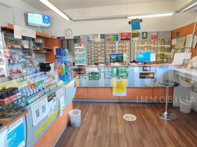 Locale Commerciale in vendita a Chiugiana, Corciano