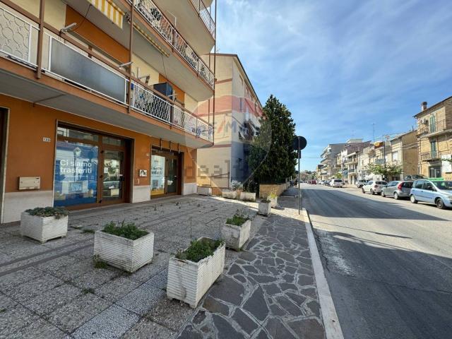Locale Commerciale in vendita a Centro Storico, Vasto