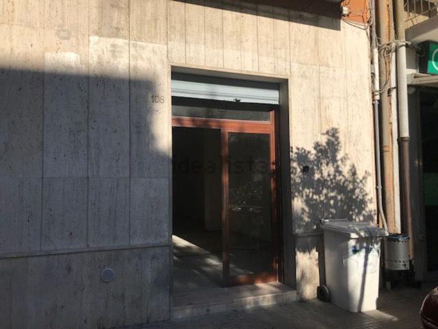 Locale Commerciale in vendita a Commenda, Puglia
