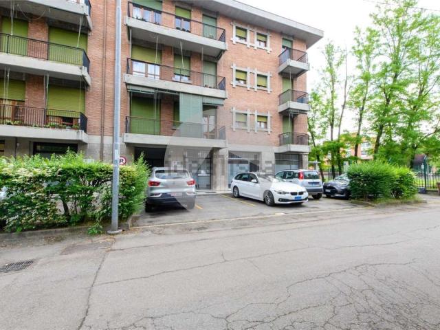 Locale Commerciale in vendita a San Zenone esterna, Re
