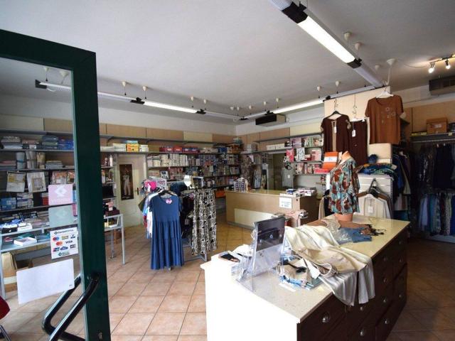 Locale Commerciale in vendita a San Pancrazio, Russi