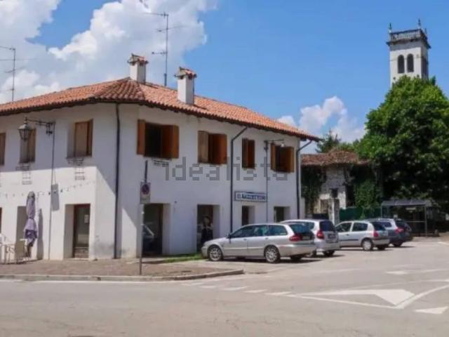 Locale Commerciale in vendita a Montereale Valcellina, Friuli-Venezia Giulia