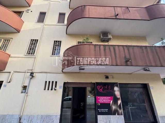 Locale Commerciale in vendita a San Marco Evangelista, Campania