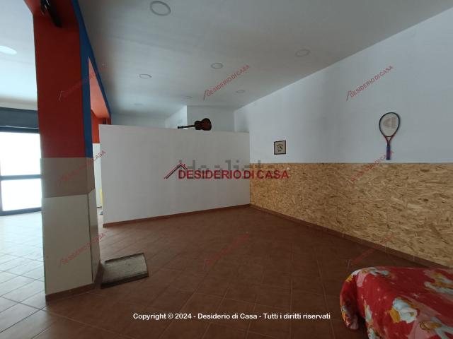 Locale Commerciale in vendita a Villabate, Sicilia
