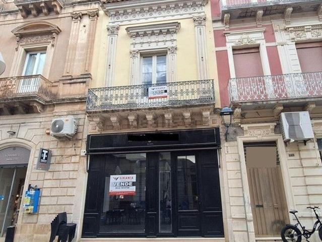 Locale Commerciale in vendita a Vittoria, Sicilia