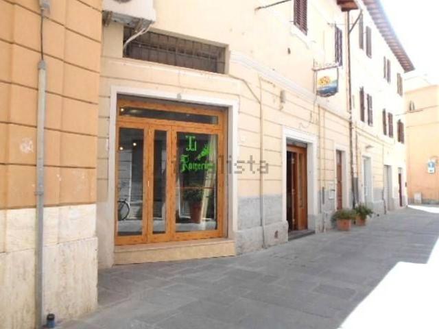 Locale Commerciale in vendita a Centro, Monte Argentario