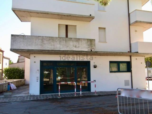 Locale Commerciale in vendita a Unione Delta del Po, Lagosanto