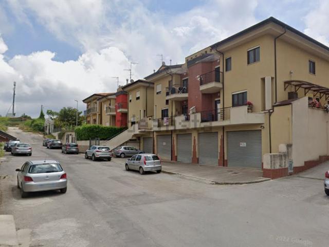 Locale Commerciale in vendita a Calabria, Vibo Valentia