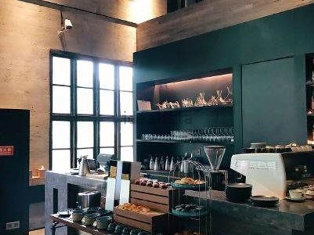 Locale Commerciale in vendita a Pignone, Firenze