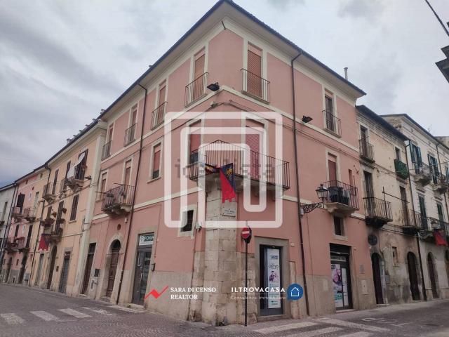Locale Commerciale in vendita a Sulmona, L'Aquila