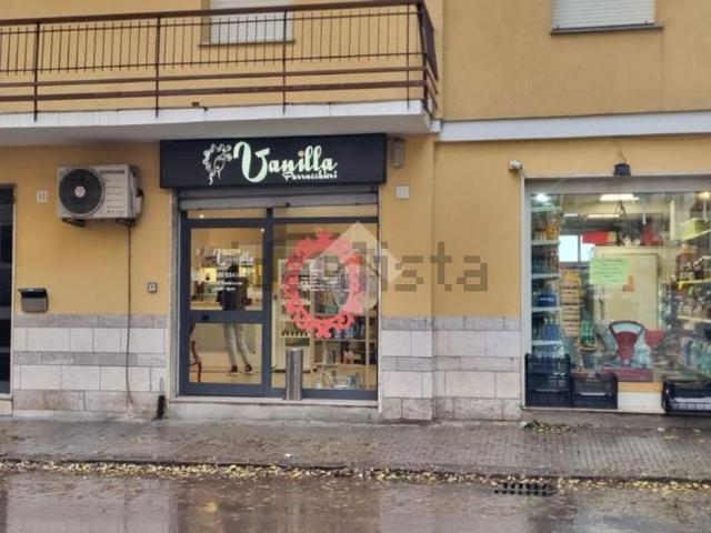 Locale Commerciale in vendita a Monte Rosello, Cala Di Volpe