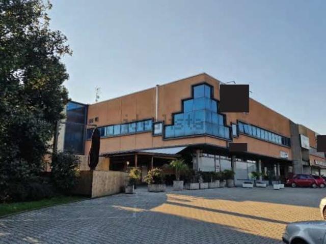 Locale Commerciale in vendita a Fonte, Pederobba