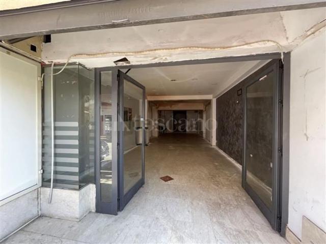 Locale Commerciale in vendita a VI Circoscrizione, Messina