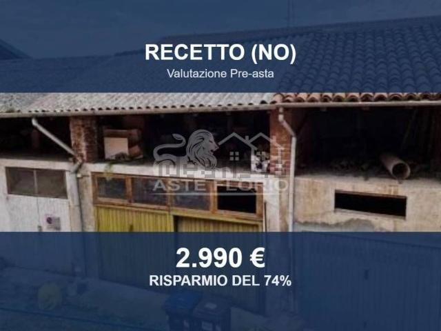 Locale Commerciale in vendita a Recetto, Novara