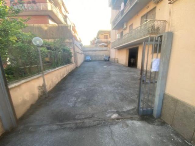 Capannone in vendita a Roma Capitale, Lazio