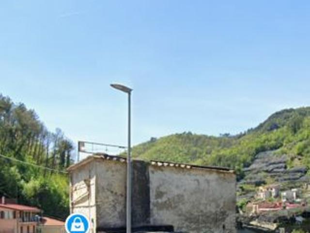 Capannone in vendita a Maiori, Campania