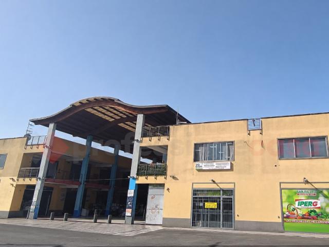 Locale Commerciale in affitto a Scafati, Campania