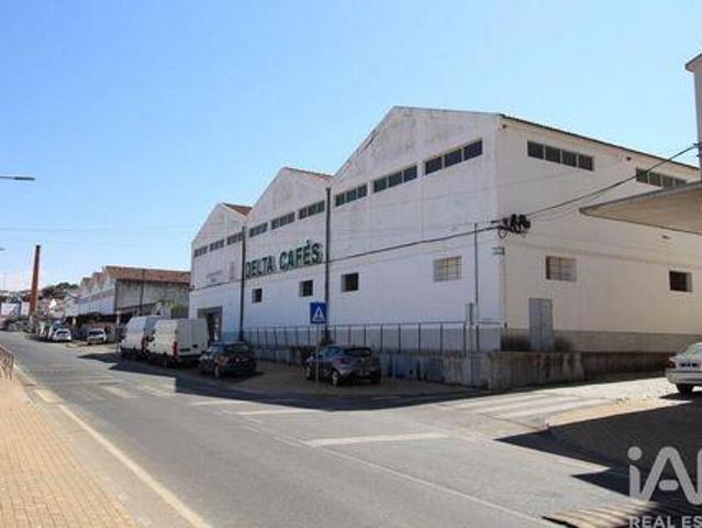 Loja venda em Beja (Santiago Maior e São João Baptista), Beja