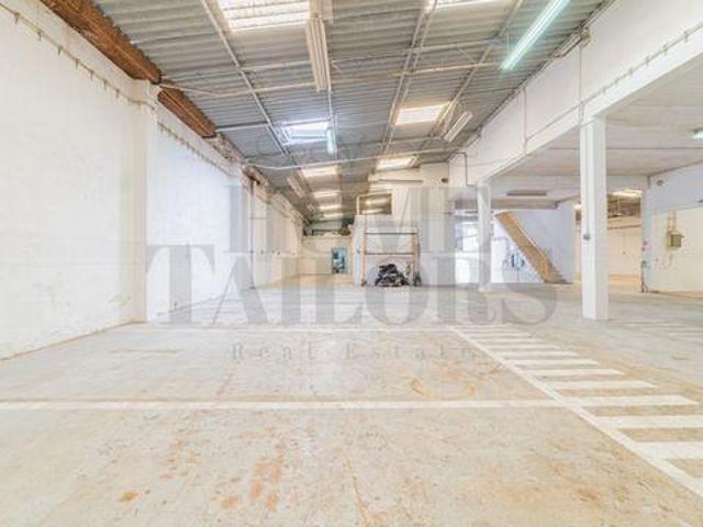 Ponto Comercial venda em Loures, Vale de Figueira