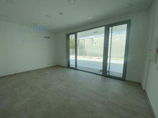 Loja alugar em Moita, Setúbal